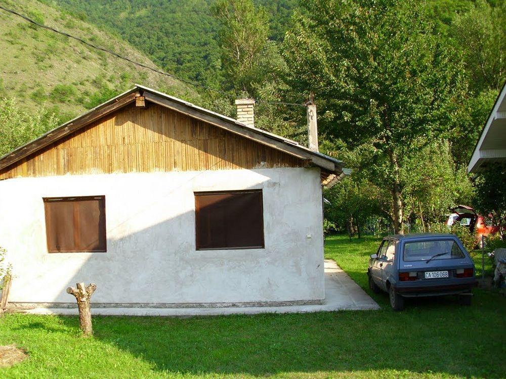 Biosphere Reserve Hostel Bogutovac Eksteriør bilde